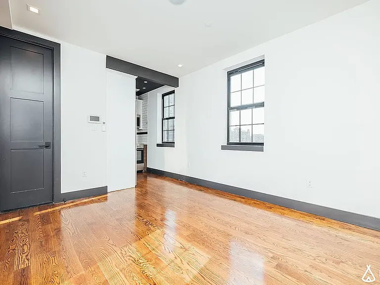 703 Rogers Ave #5B — Photo 8