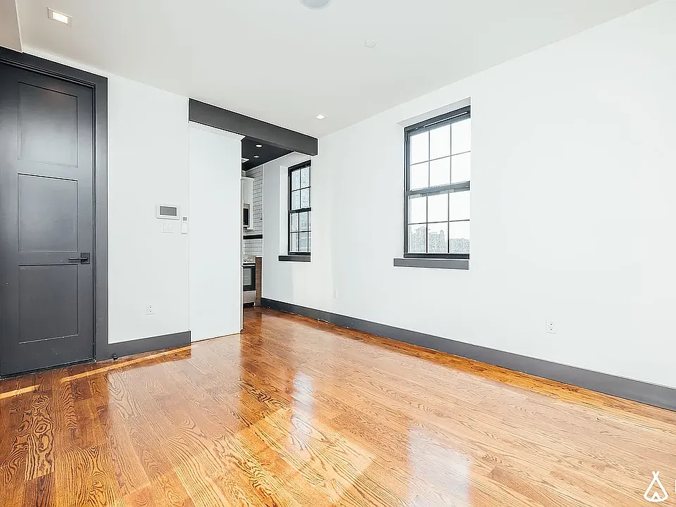 703 Rogers Ave #2B
