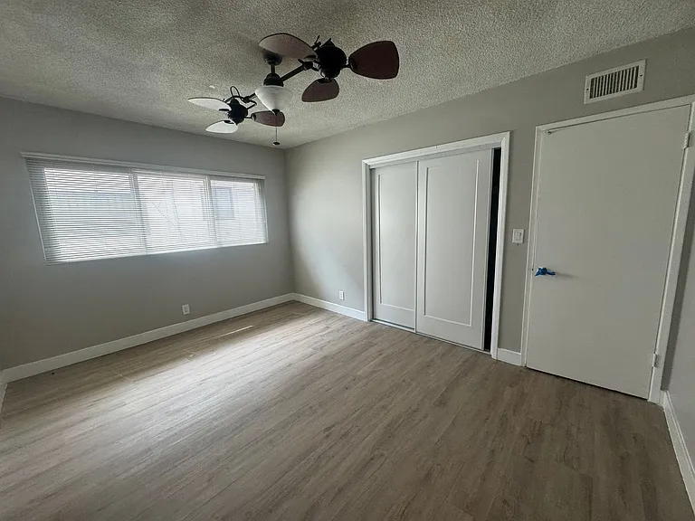 3212 W 84th Pl — Photo 9