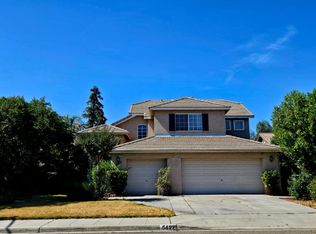 5422 W Calimyrna Ave, Fresno, CA 93722