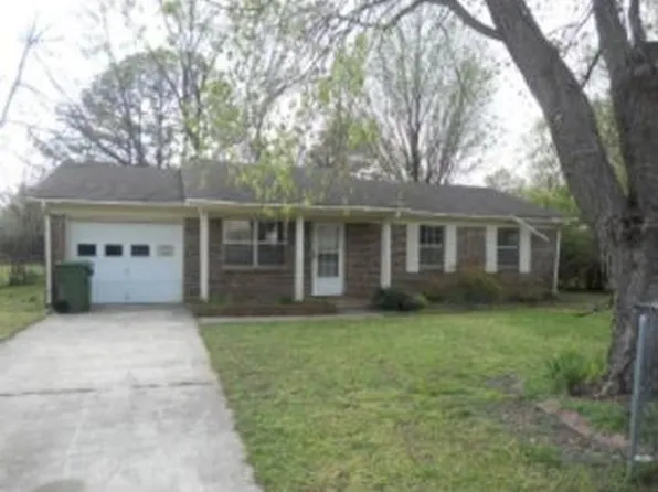 2617 Rita Ln NW, Huntsville, AL 35810