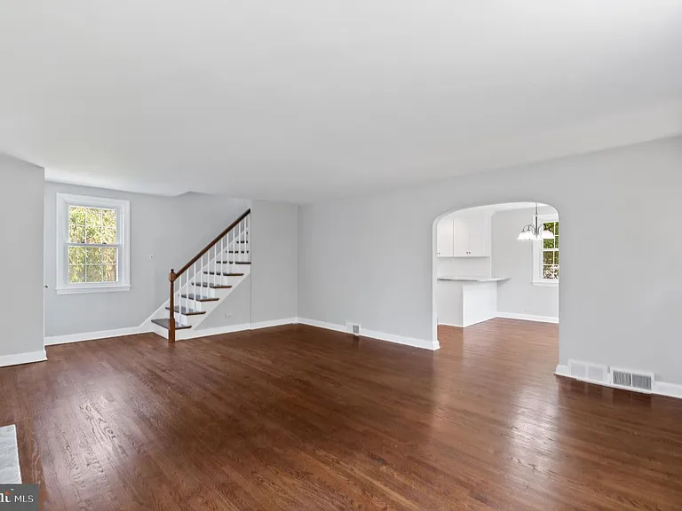 3731 School Ln — Photo 6