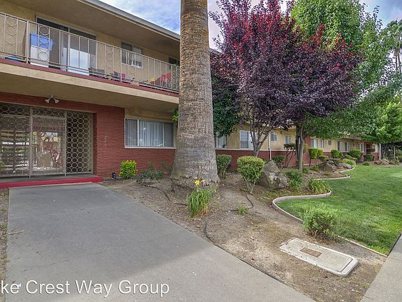 3rd image of 5981 Lake Crest Way APT 06