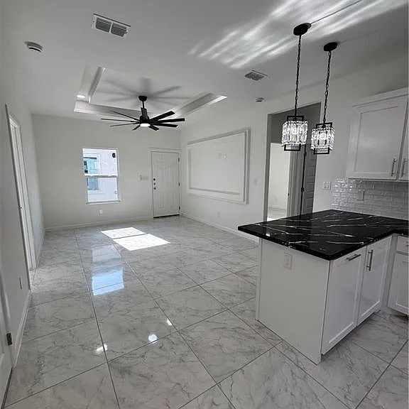 2109 Dragonfly St #1 — Photo 4