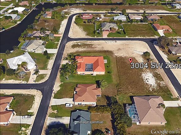 5th image of 3004 SW 22nd Pl
