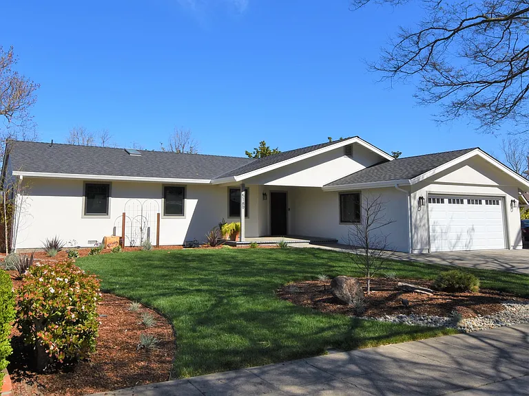 5189 Lassen Ave — Photo 1