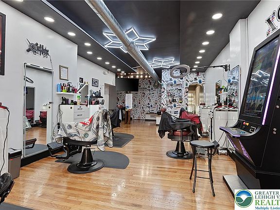 5th image of 520 N 7th St