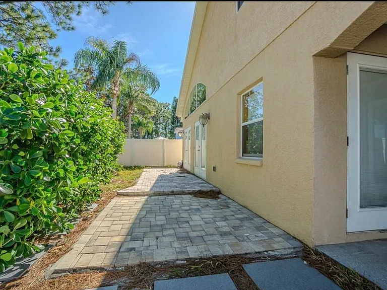 2614 Hawk Roost Ct — Photo 10