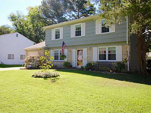 2nd image of 3705 Silina Dr