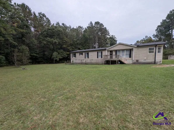 293 Winding Way Dr, Jeffersonville, GA 31044