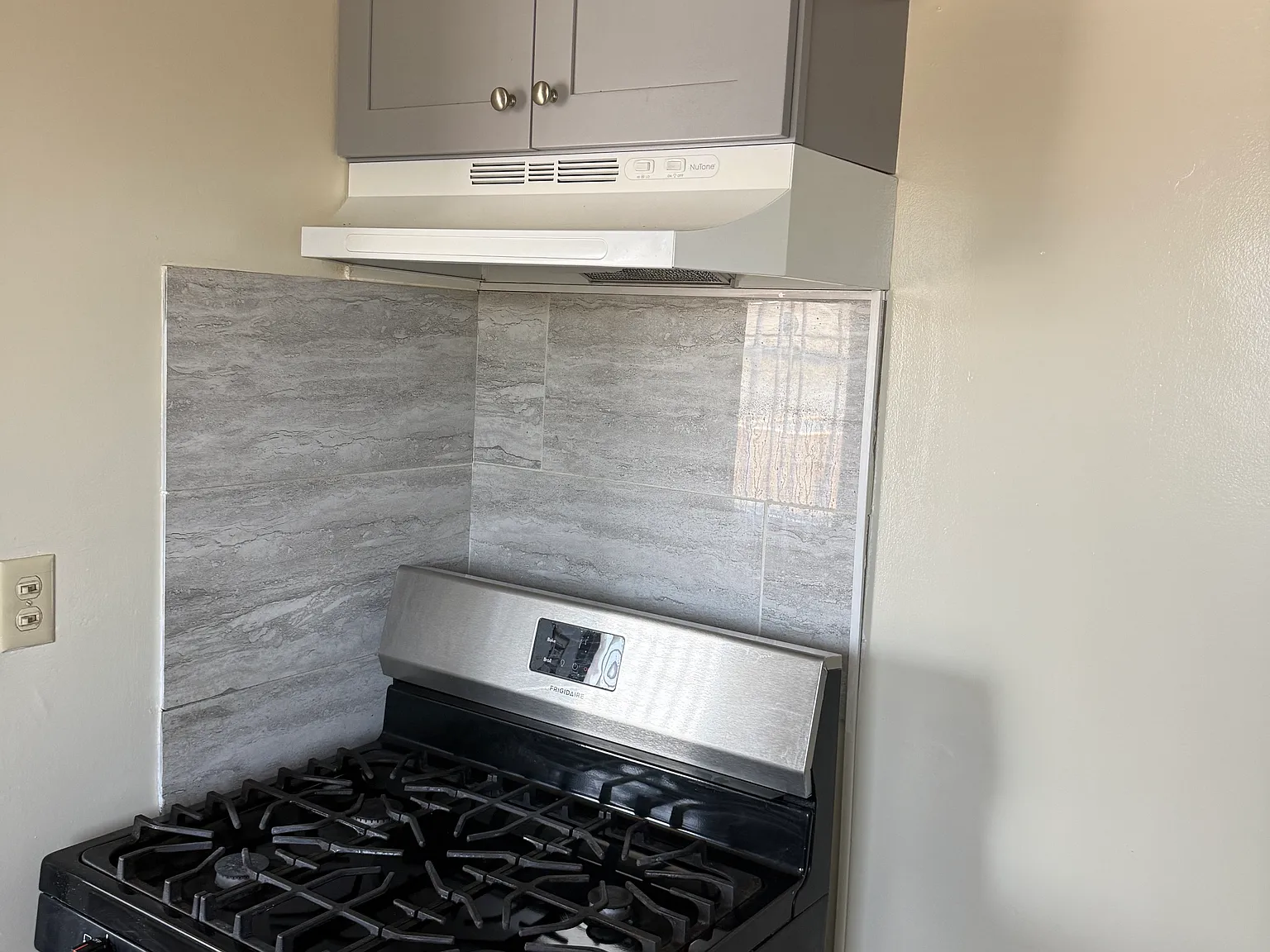 1 bed, 700 sqft, $1,645 — Photo 3