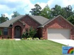 69 Park Ridge Dr, Maumelle, AR 72113