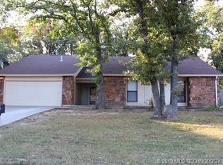 426 Shadow Ln, Sapulpa, OK 74066