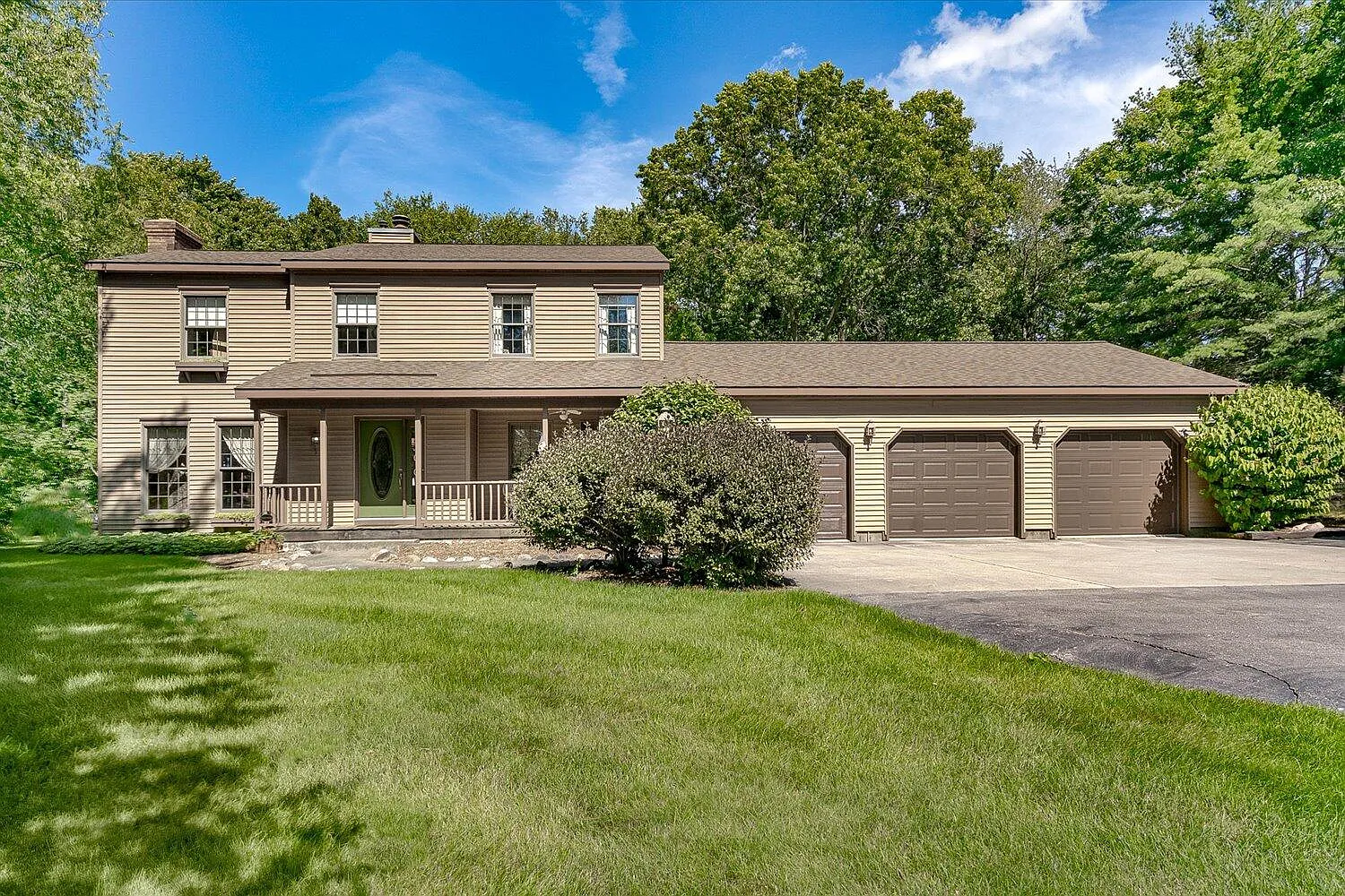 235 Indian Hills Dr photo 1