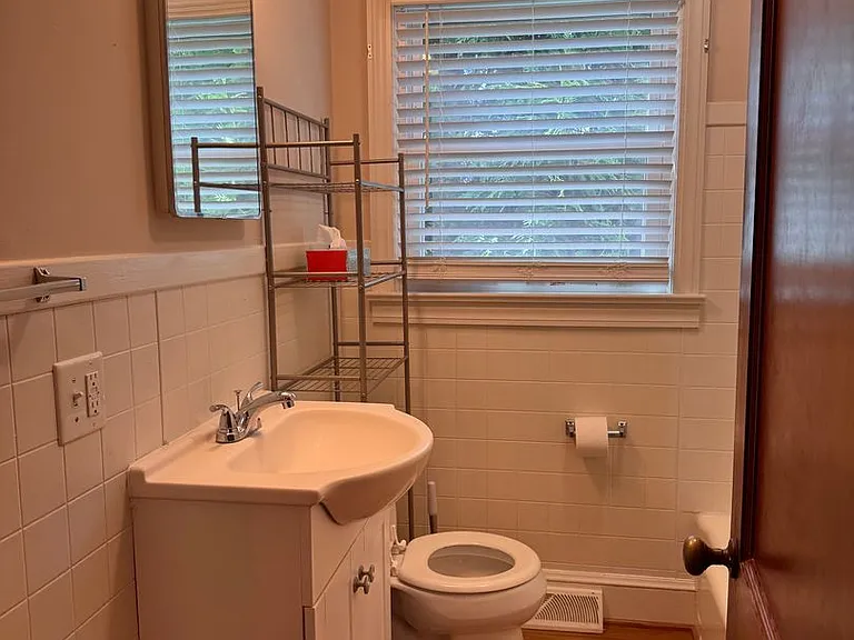 963 S Cox St — Photo 12