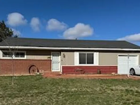 1481 S Salt Pond Ave, Marshall, MO 65340