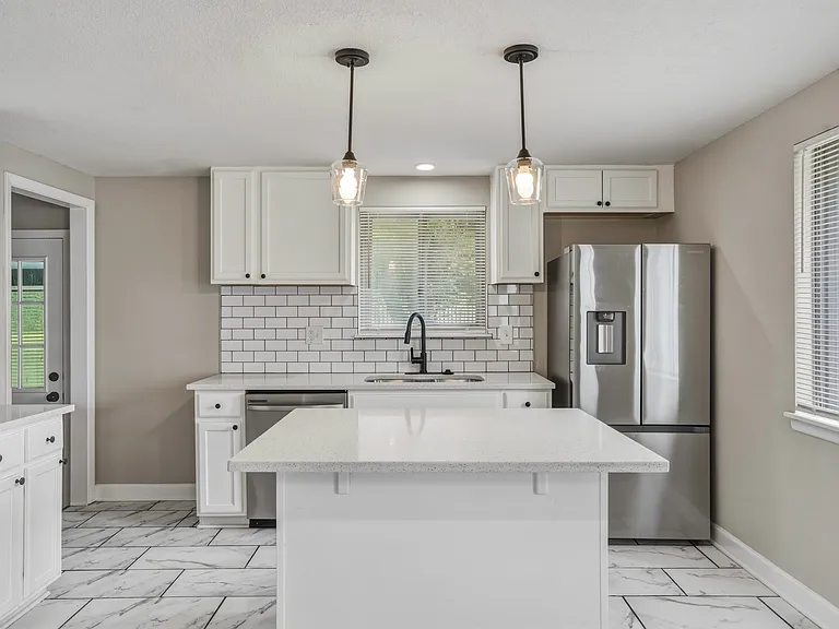 4907 N Fremont Ave — Photo 4