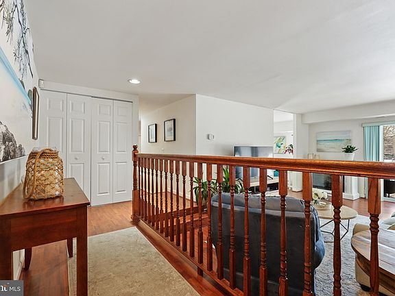 2nd image of 15 Silverwood Cir APT 7