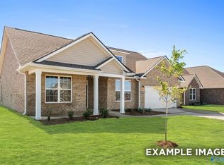 902 Ronnie Dr, Hartselle, AL 35640