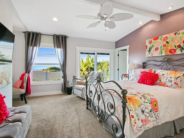 441 Calle De Aragon — Photo 15