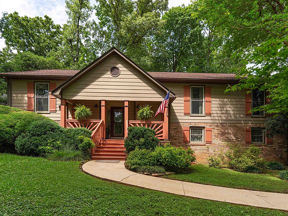 2nd image of 5020 Wendover Dr