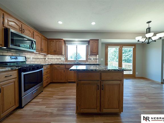 3rd image of 2506 N 154th St