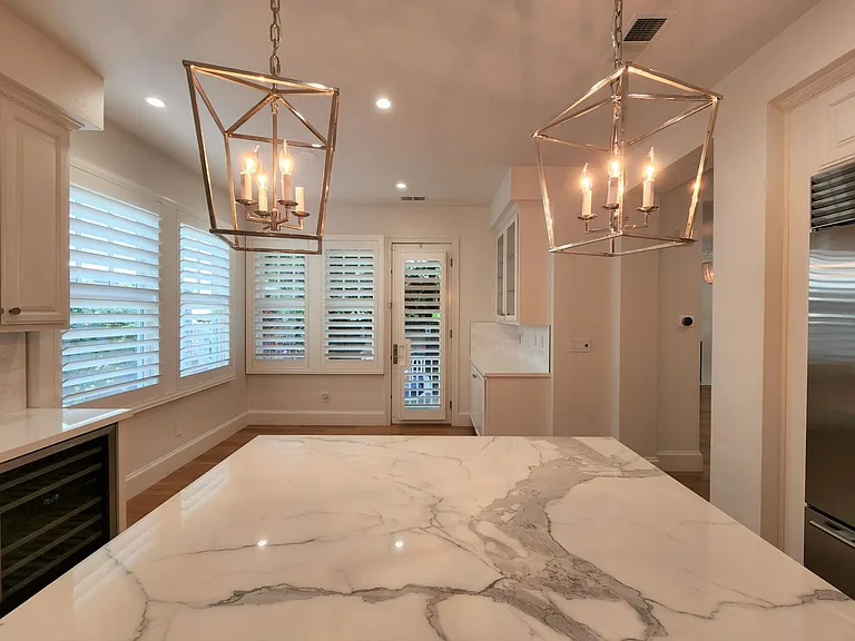 903 Ramona St — Photo 10