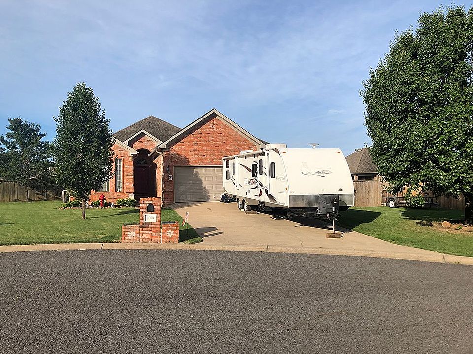 1st image of 6005 Reveille Ct