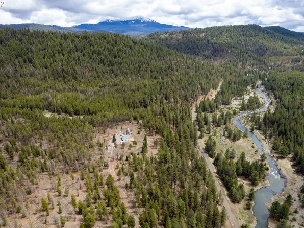 43561 Granite St, Sumpter, OR 97877