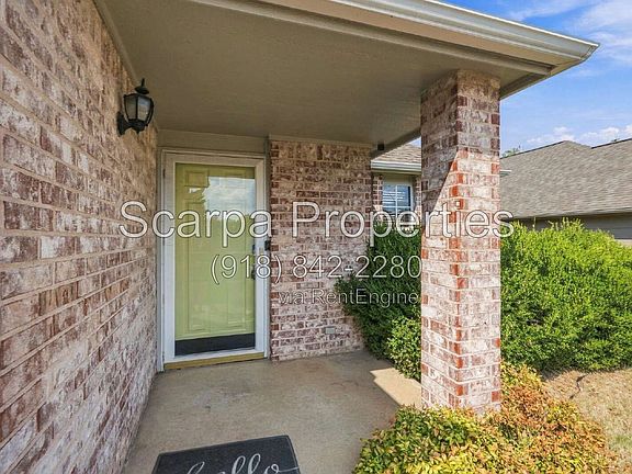 3rd image of 9311 E 95th Pl
