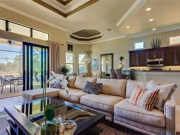 6215 Brunello Ln — Photo 5
