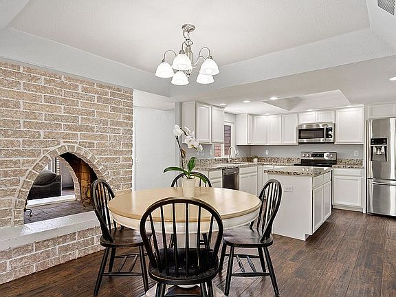 4th image of 7826 E Mackenzie Dr