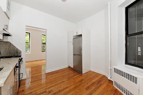 Rented by Aether Property Group | media 23