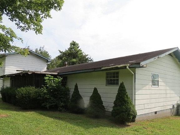 3rd image of 1372 County Road 42