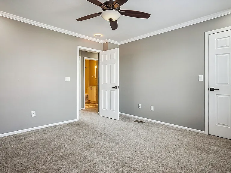 4841 Stoneybrook Blvd — Photo 18