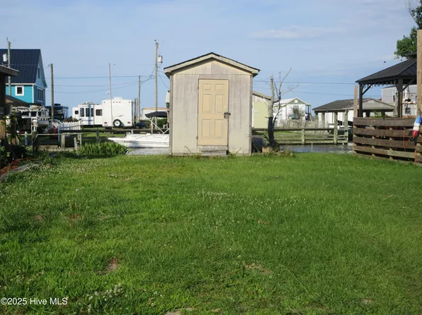 137 Inlet Lane, Grandy, NC 27939