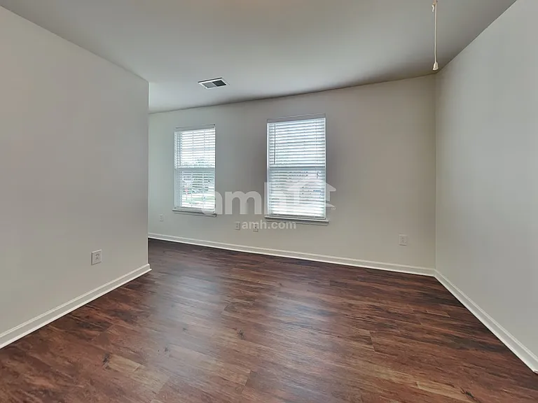 10 Pfeiffer Ct — Photo 17