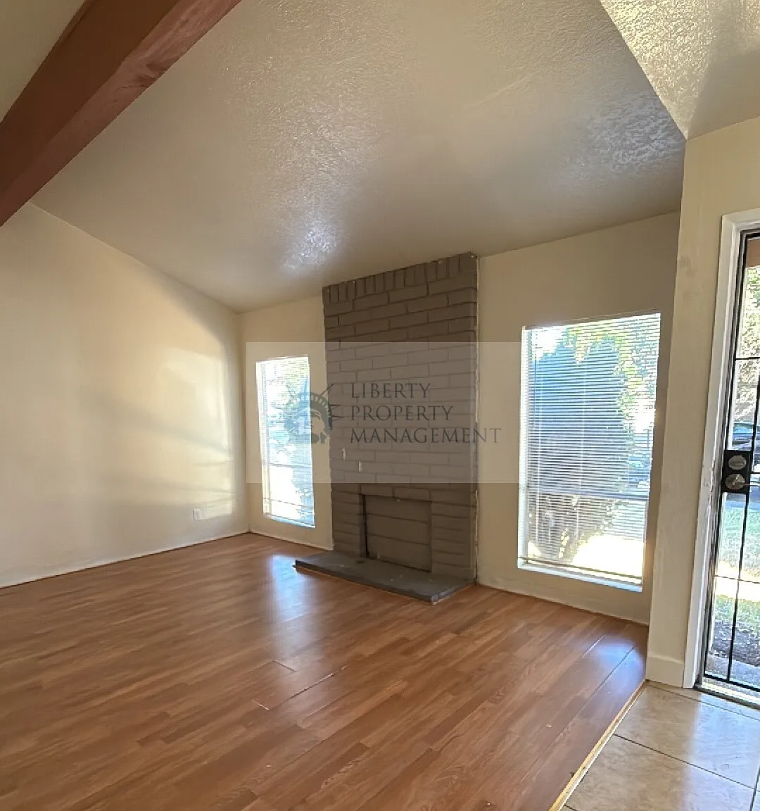 3 bed, 1266 sqft, $1,750 — Photo 2
