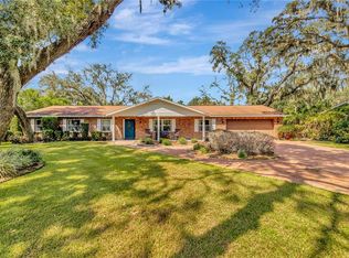 616 Greenbriar Dr, Brandon, FL 33511