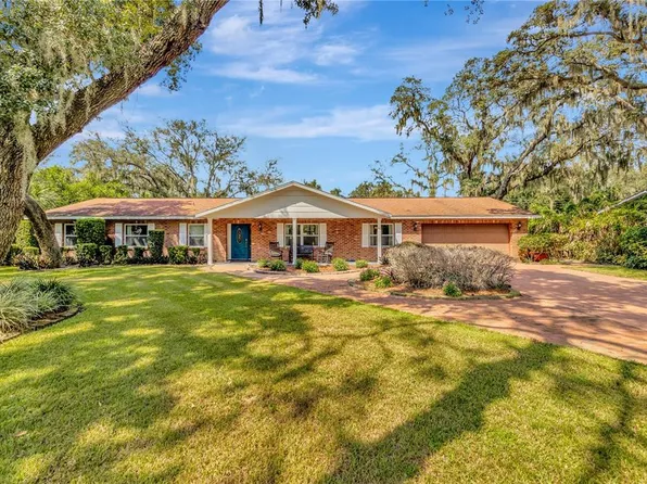 616 Greenbriar Dr, Brandon, FL 33511