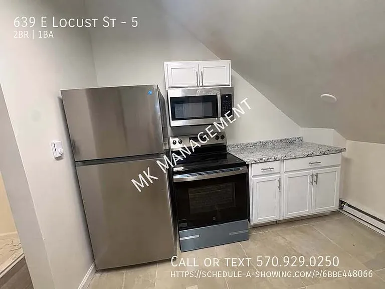 639 E Locust St #5 — Photo 1