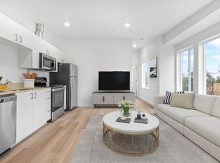 311 NE Graham St #204, Portland, OR 97212
