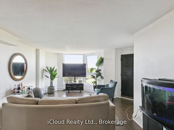 238 Albion Rd #1108, Toronto, ON M9W 6A7