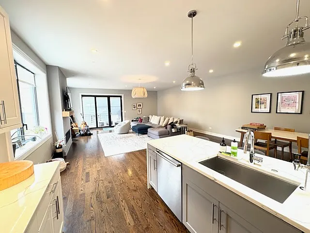 2417 W McLean Ave #1 — Photo 6