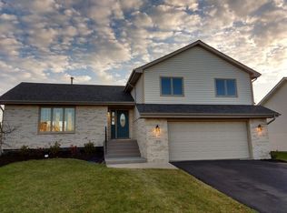 3719 Dewey Ave, Richton Park, IL 60471