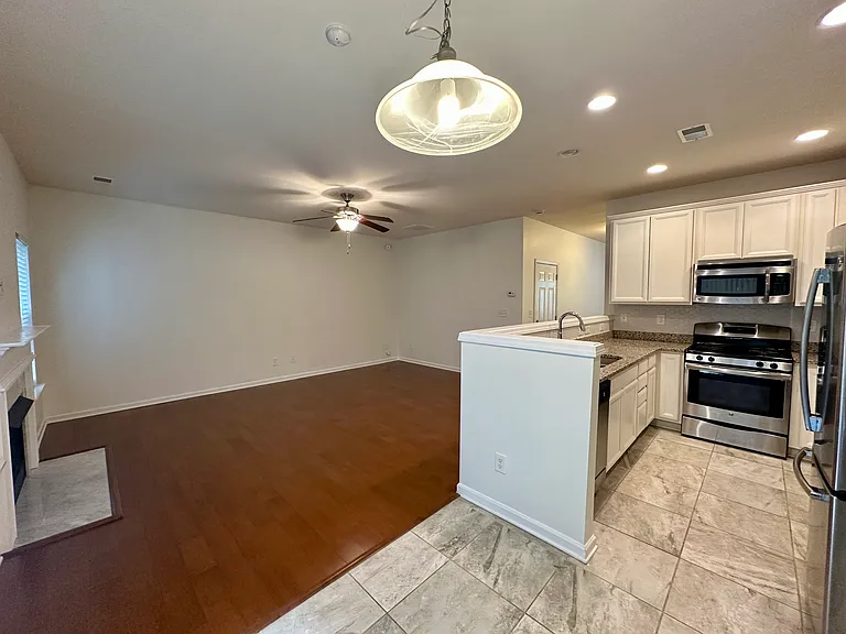 168 Limerick Rd #B — Photo 12