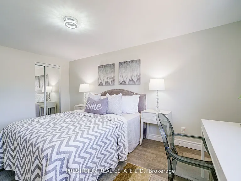6 Willis Dr #UPPER LEVEL — Photo 23