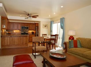 1361 Trieste Ln, Carpinteria, CA 93013