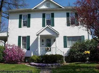 212 Jackson St, Kingwood, WV
