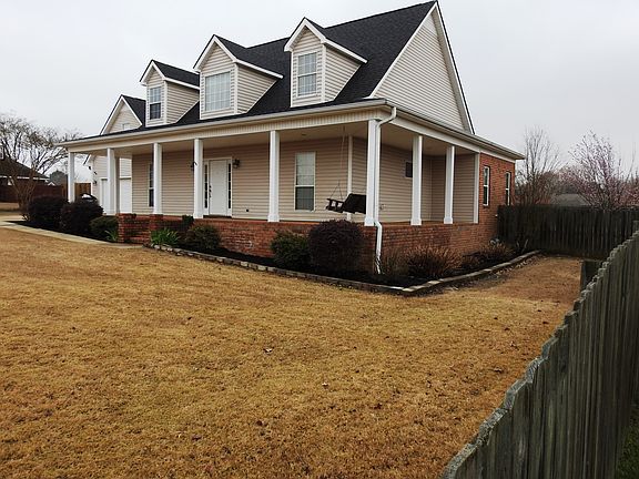 3rd image of 103 Leslie Dr